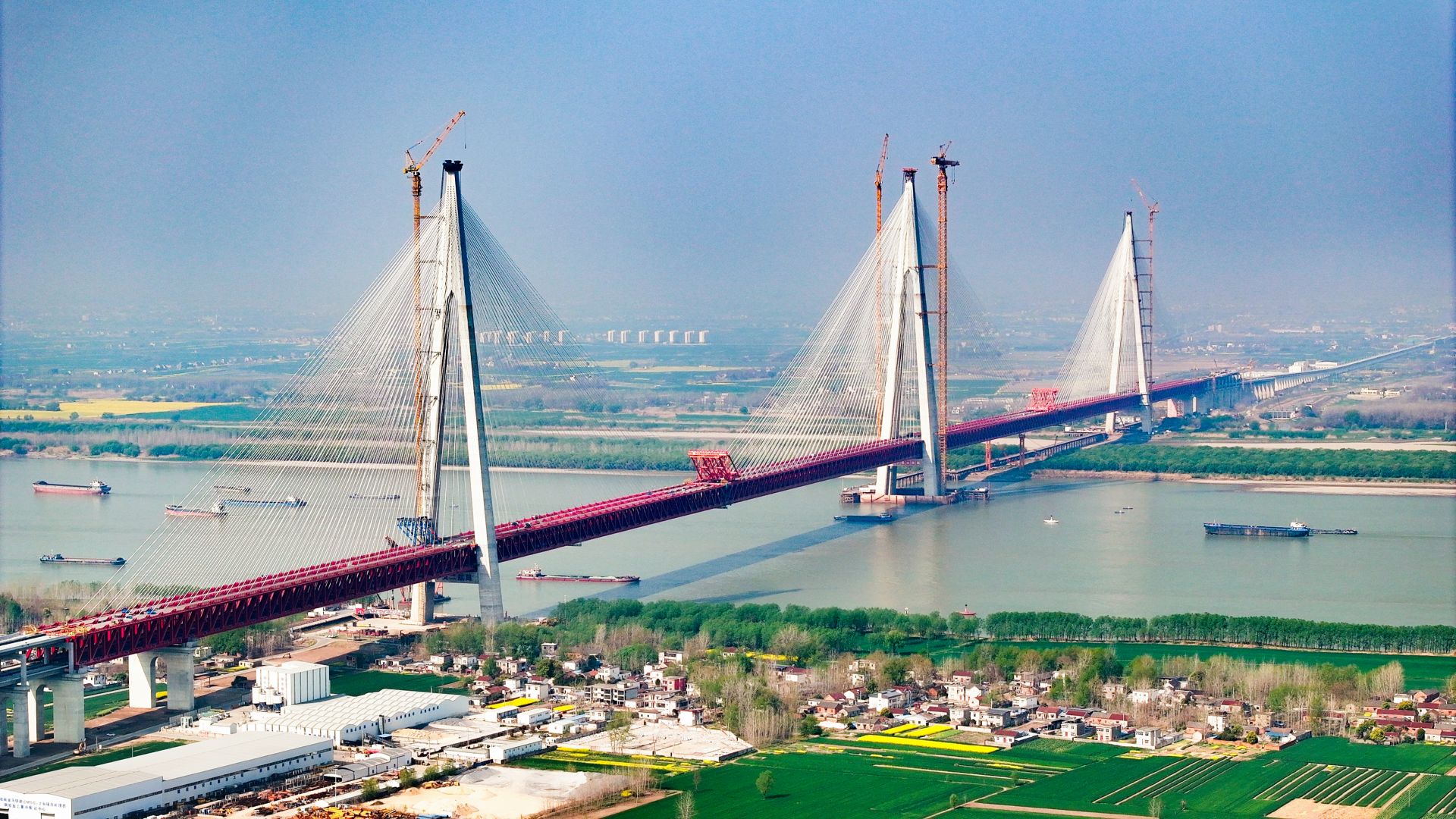 最大的三塔缆线停机桥,配有Span-Maanshan扬安河路
